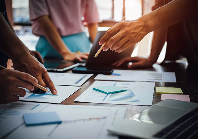 Why Great Advisors Don’t Work Alone